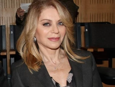 Η Έλλη Στάη παρουσιάστρια του κεντρικού δελτίου ειδήσεων του Open